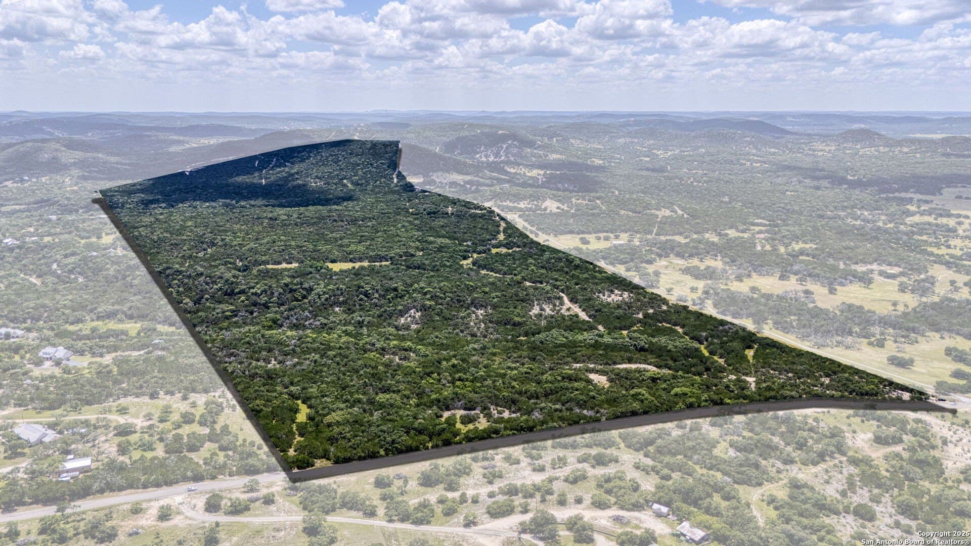 417 acres in Bandera County - photo 5