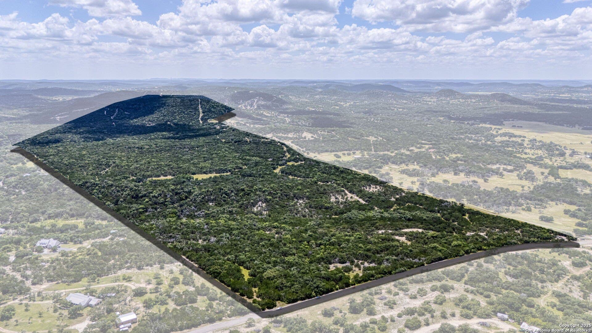 417 acres in Bandera County - photo 7