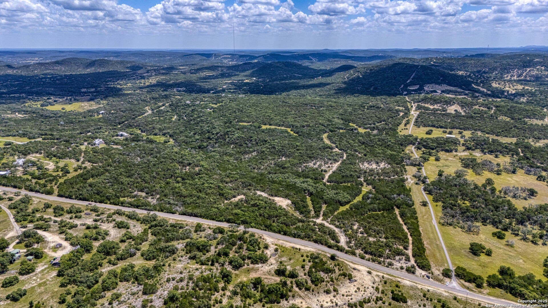 417 acres in Bandera County - photo 31