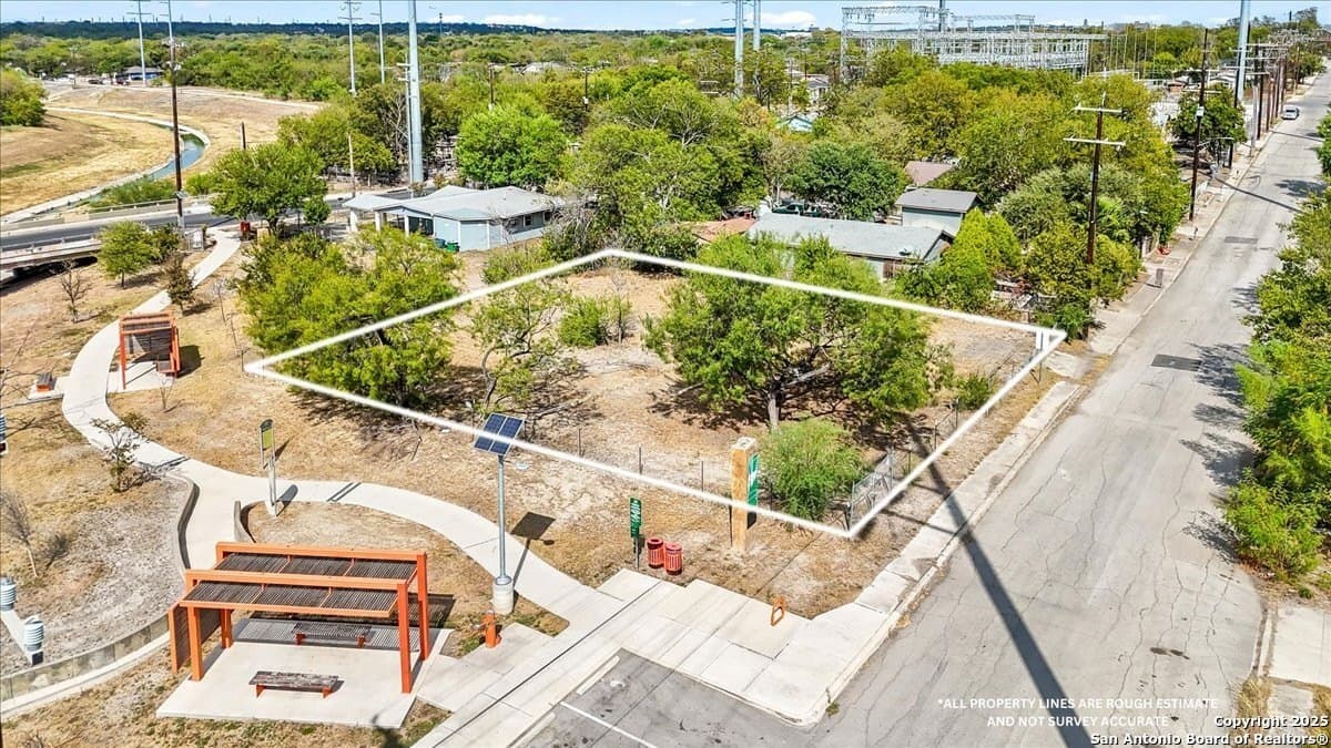 331 N San Ignacio