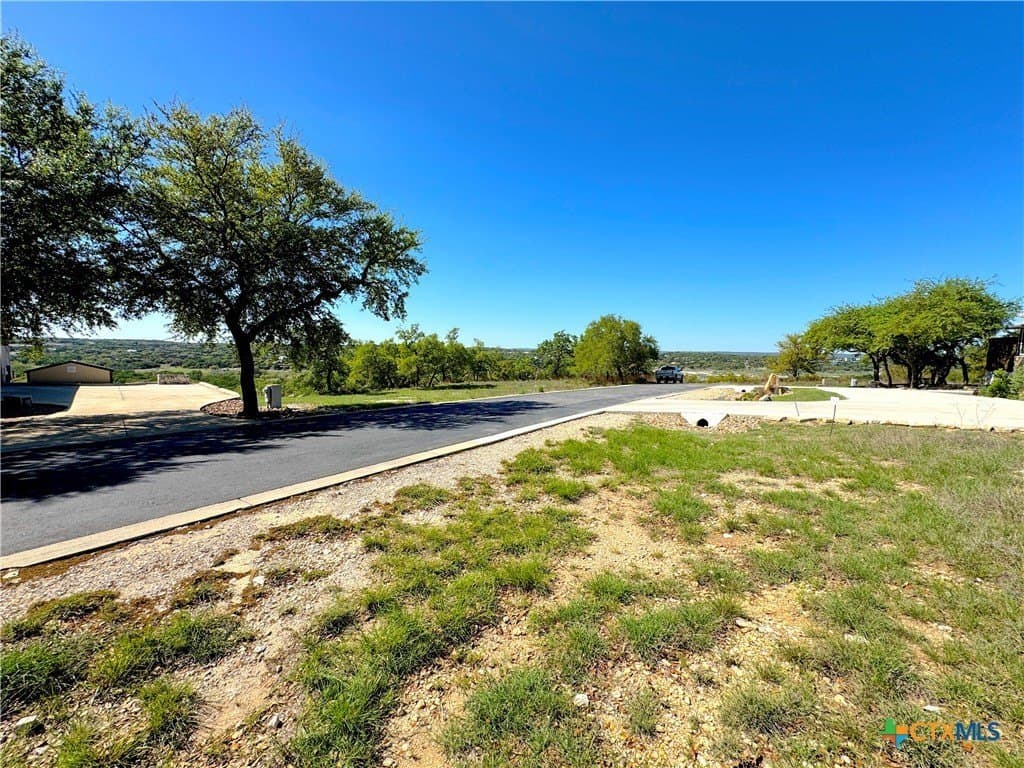 0.53 acres in Comal County - photo 15