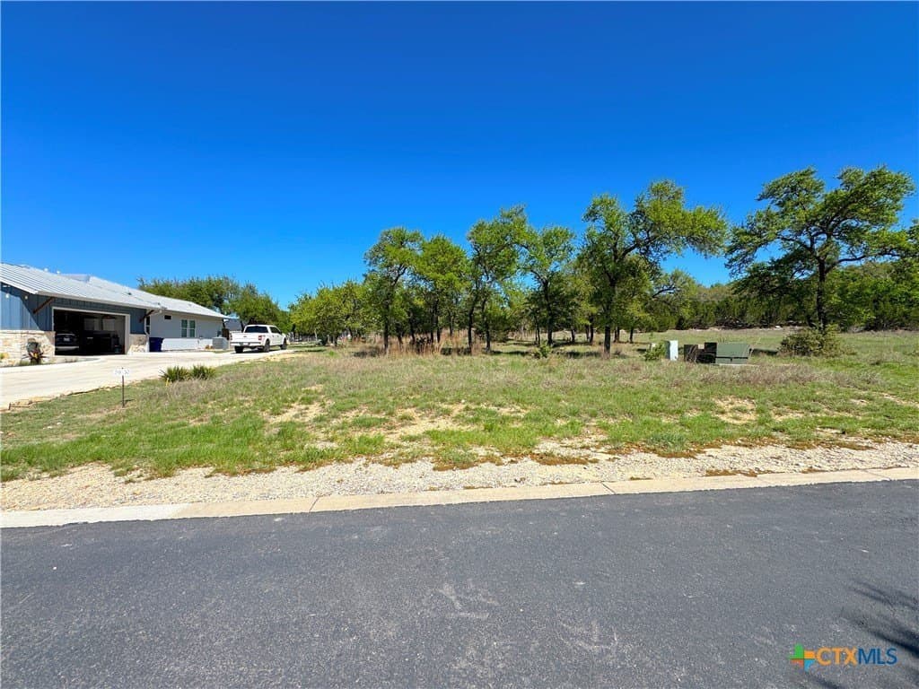 0.53 acres in Comal County - photo 12