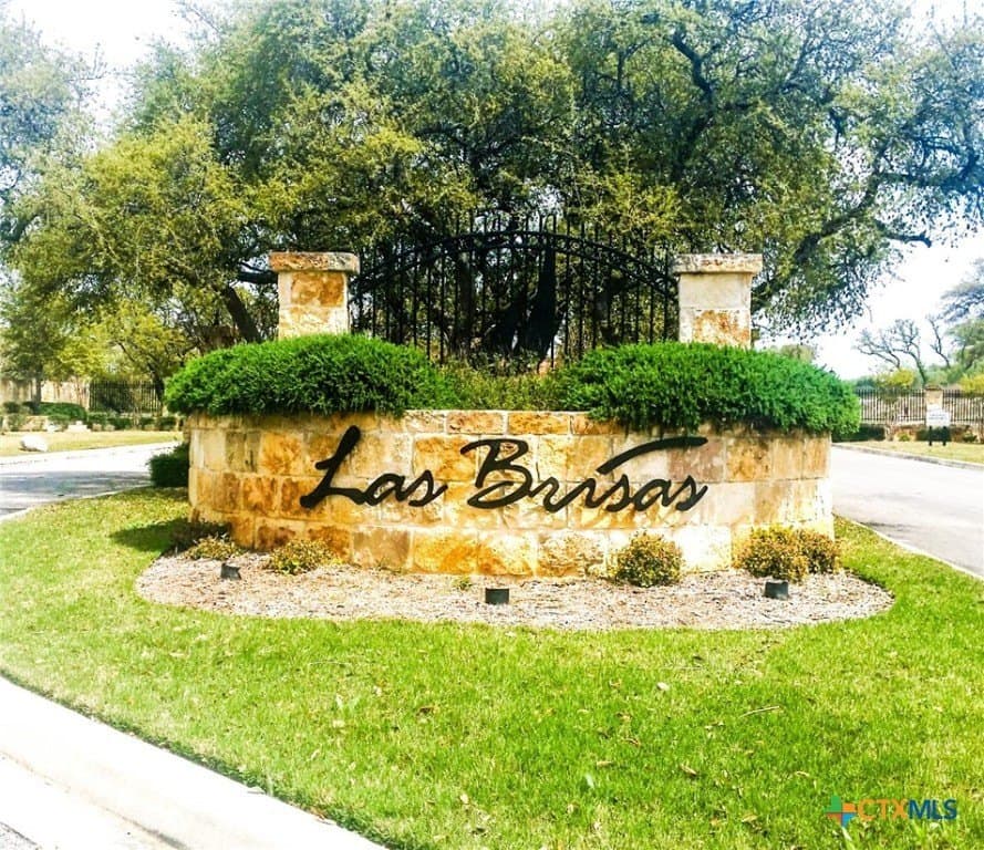 0.53 acres in Comal County - photo 17