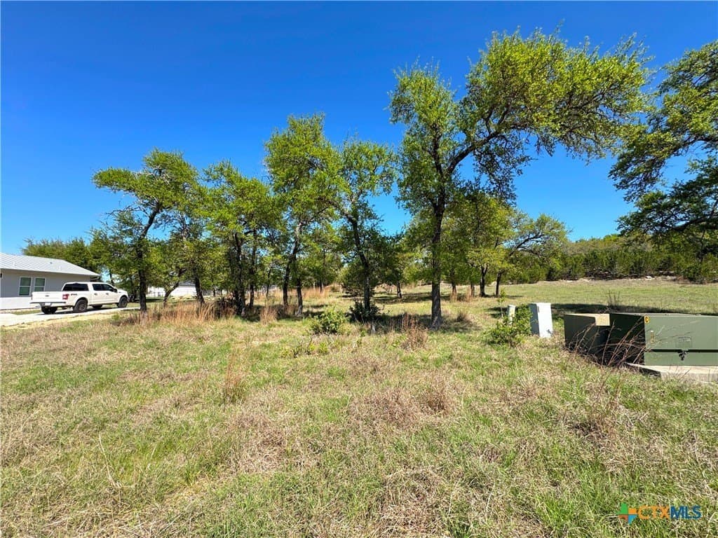 0.53 acres in Comal County - photo 7