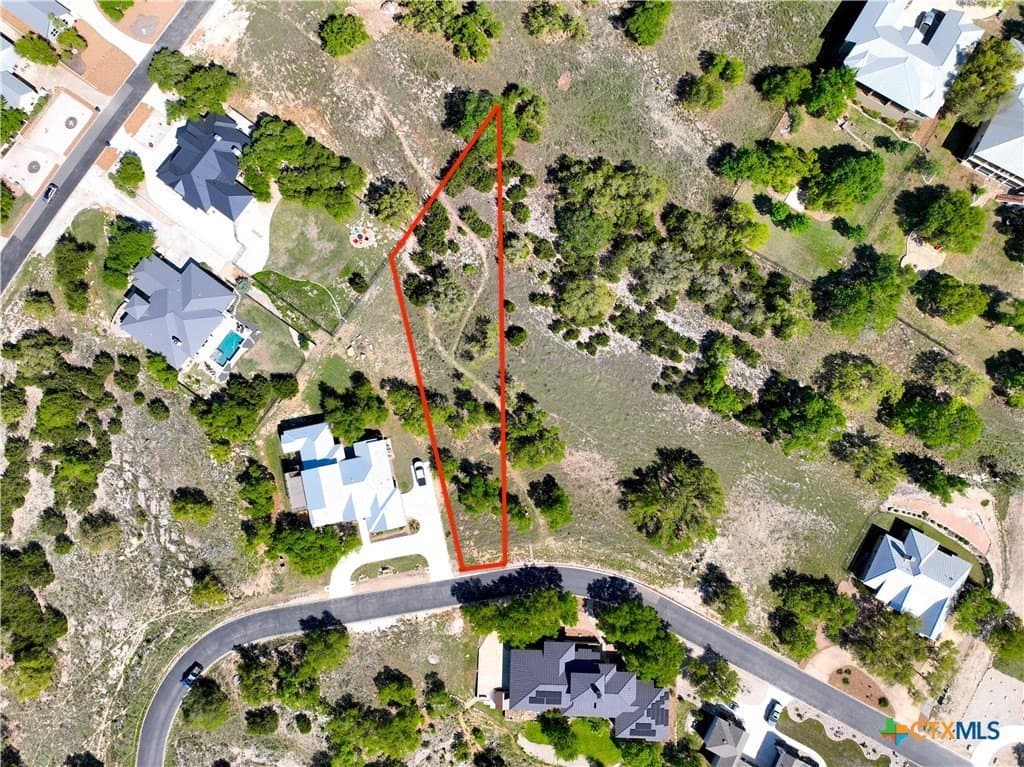 0.53 acres in Comal County - photo 3