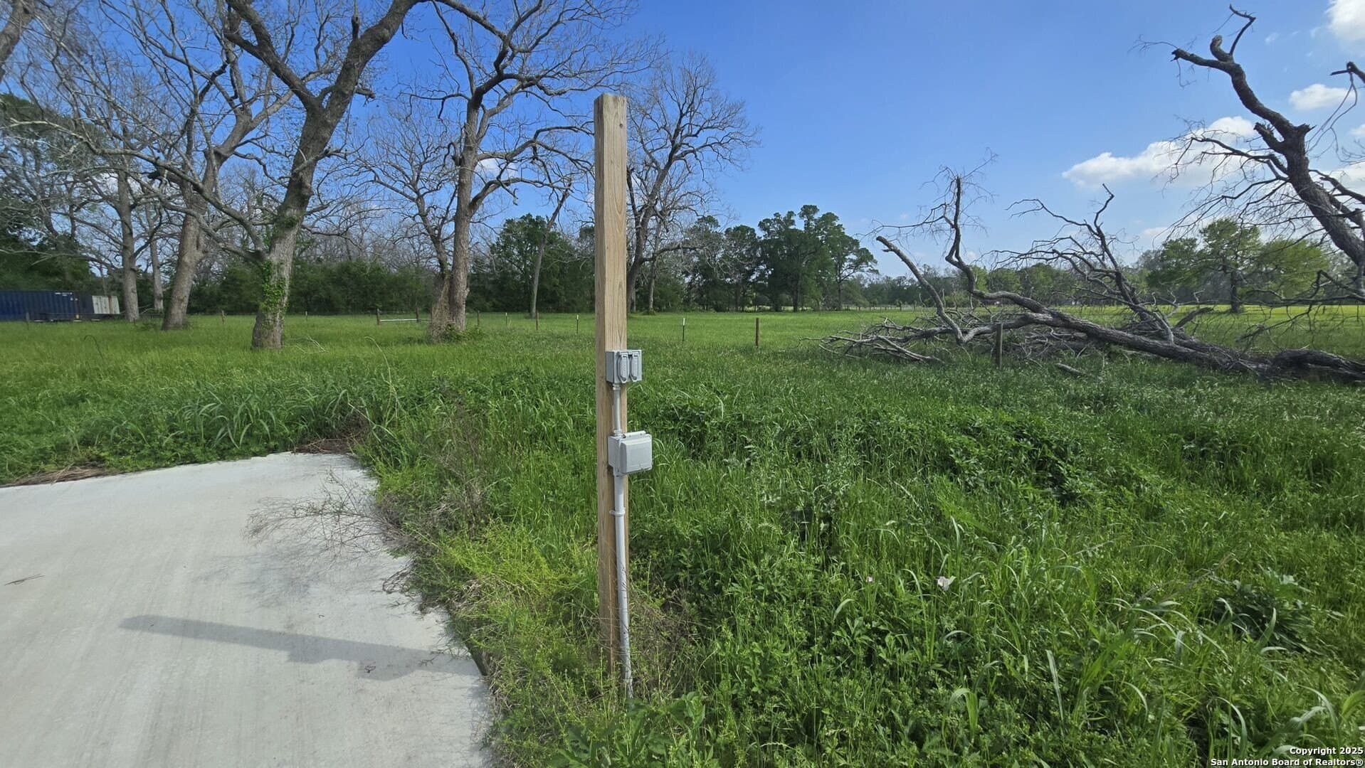 22 acres in Wharton County - photo 29