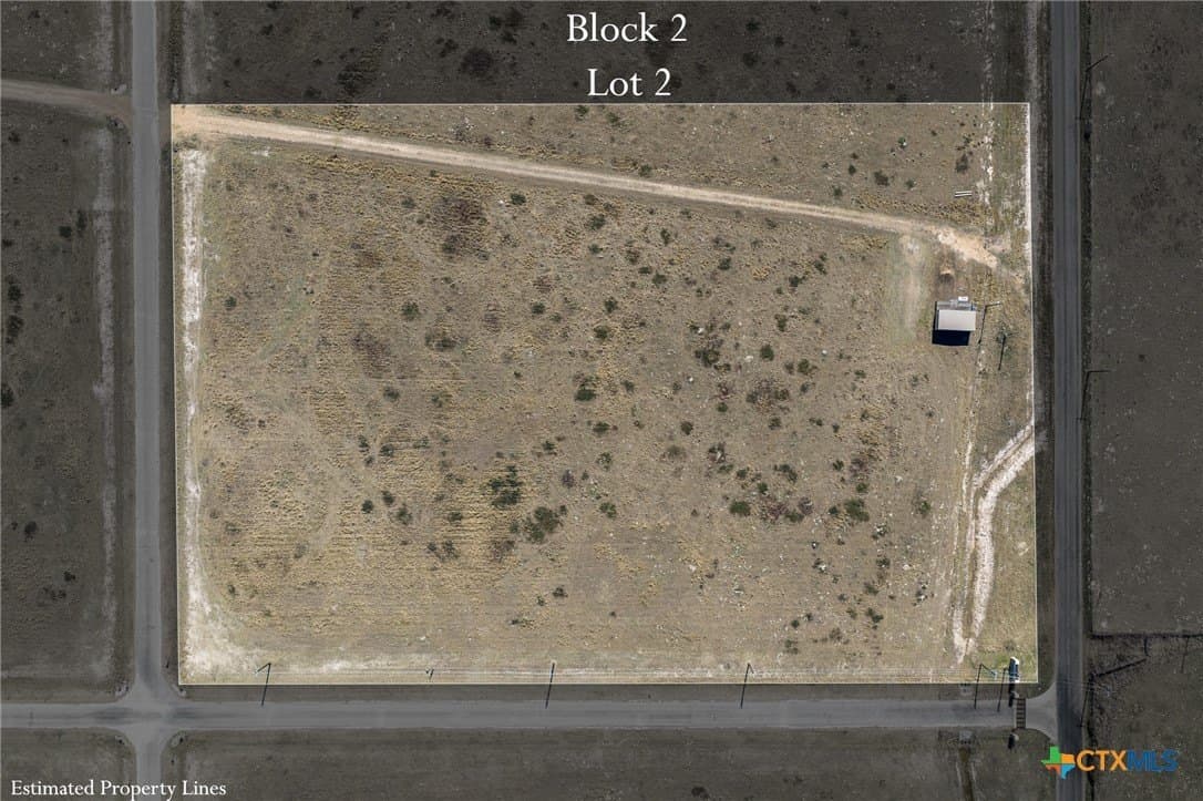 5.79 acres in Victoria County - photo 2