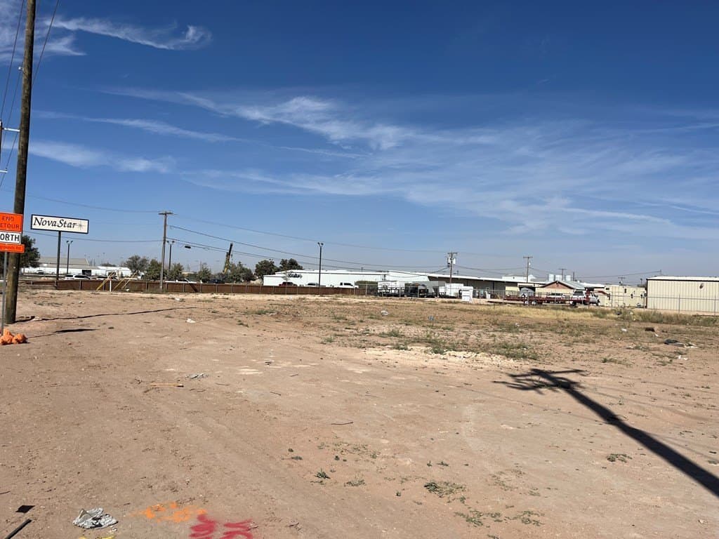 0.92 acres in Midland County - photo 2