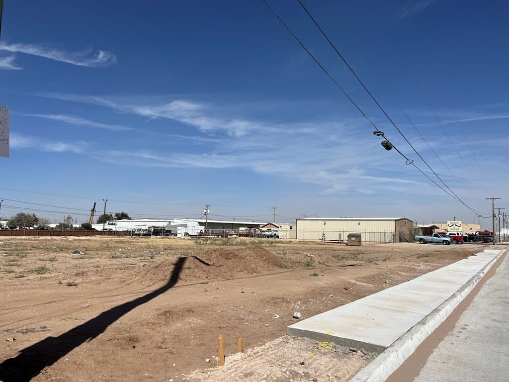 0.92 acres in Midland County - photo 4
