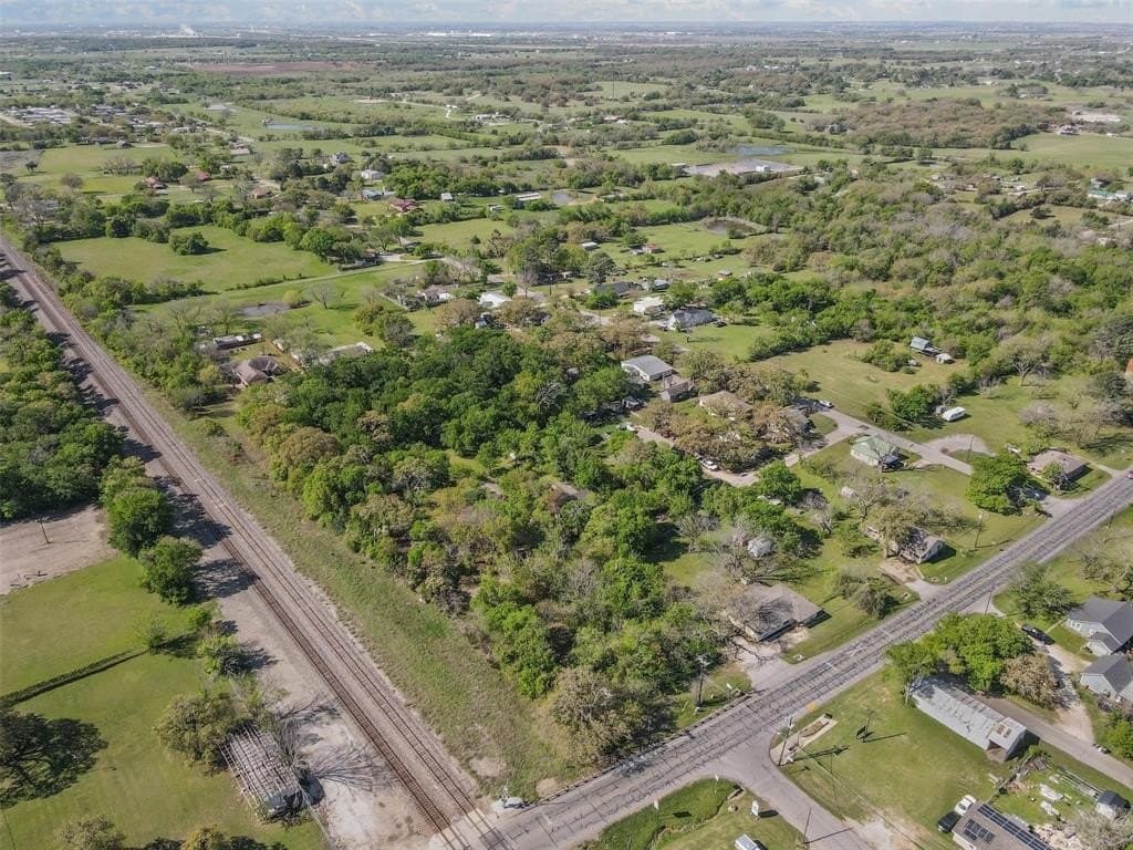 0.32 acres in Johnson County - photo 9