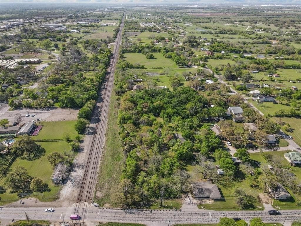 0.32 acres in Johnson County - photo 3