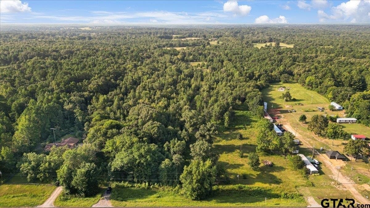 12.7 acres in Smith County - photo 7