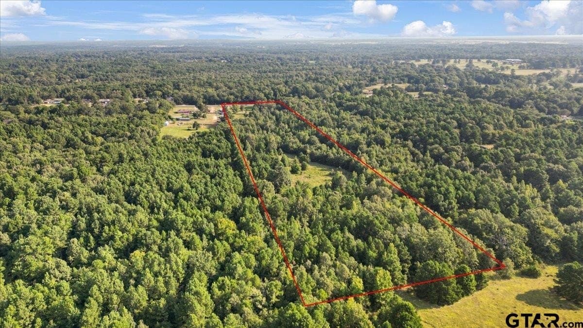 12.7 acres in Smith County - photo 3