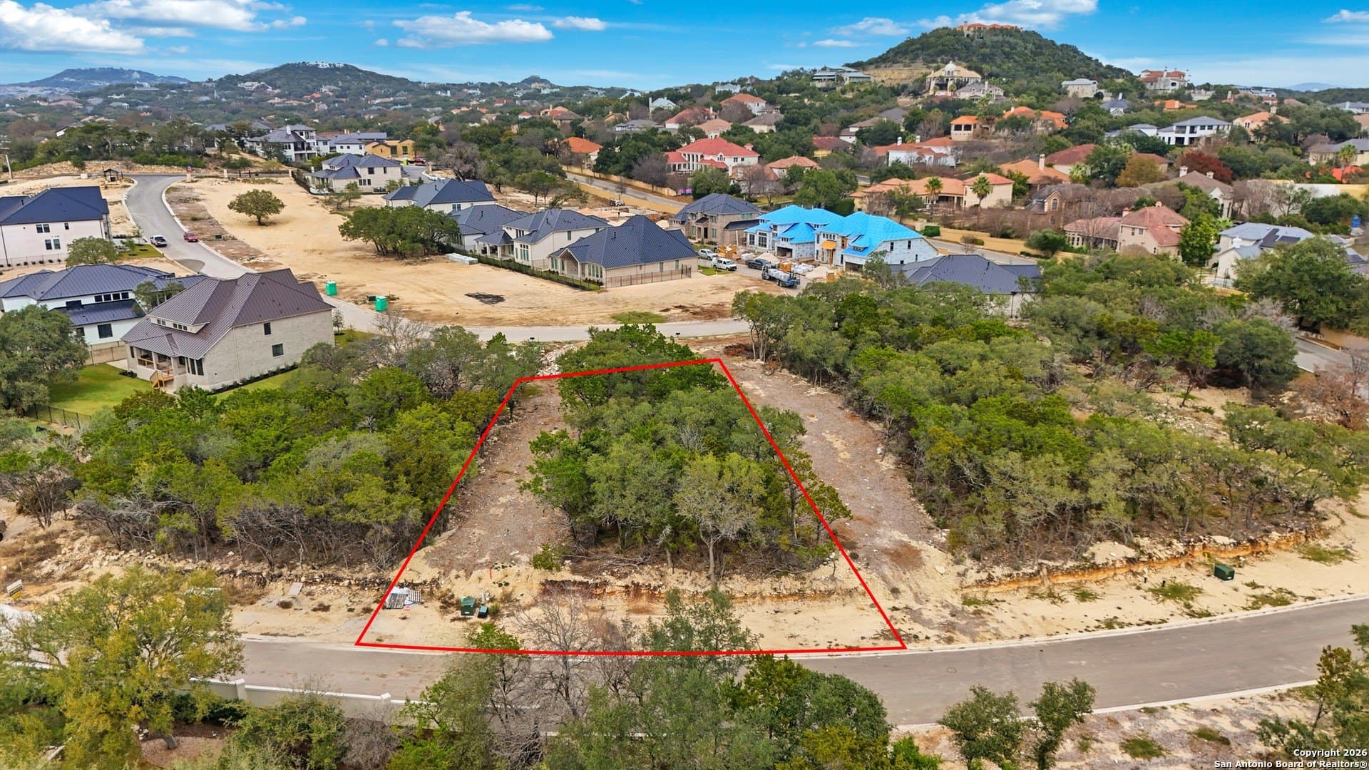 6615 Live Oak Valley