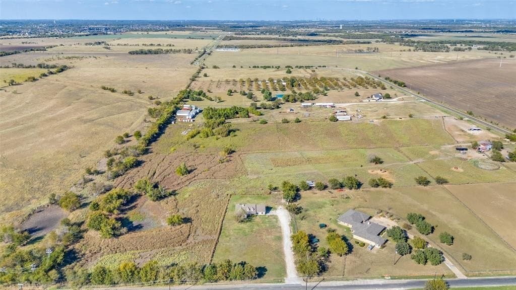 2 acres in Ellis County - photo 4