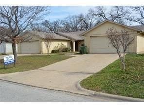 10.72 acres in Tarrant County - photo 2