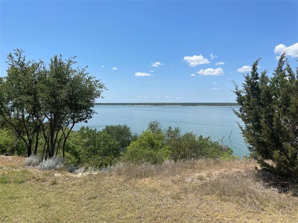 0.26 acres in Hill County - photo 5