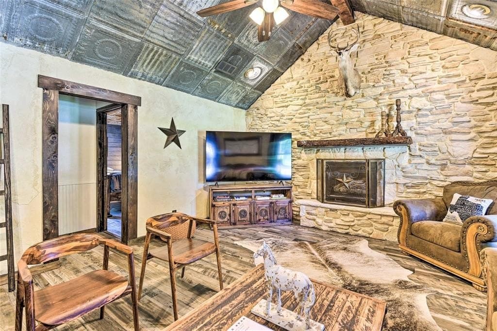 50.62 acres in Montague County - photo 9