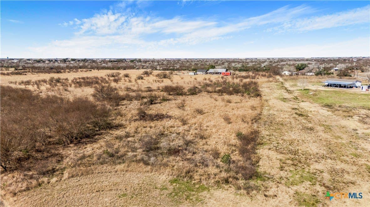 7.38 acres in Victoria County - photo 6