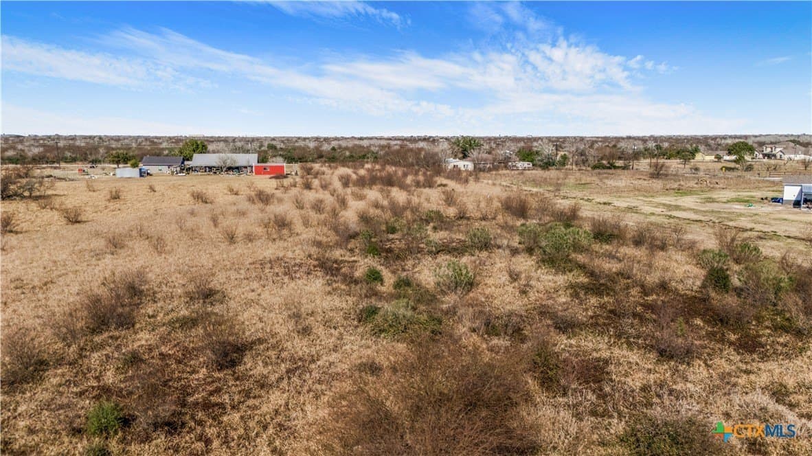 7.38 acres in Victoria County - photo 9