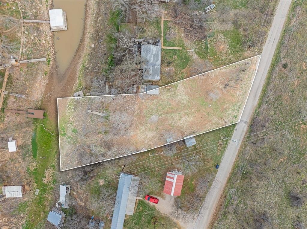 0.37 acres in Stephens County - photo 3
