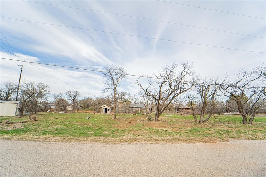 0.37 acres in Stephens County - photo 7