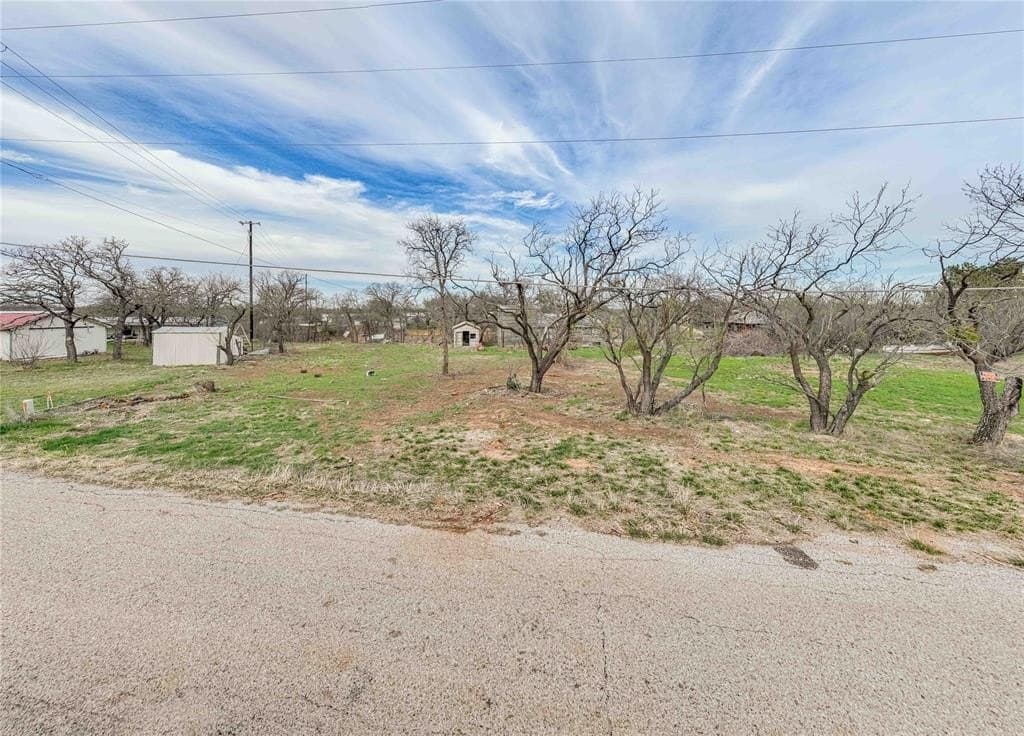 0.37 acres in Stephens County - photo 8
