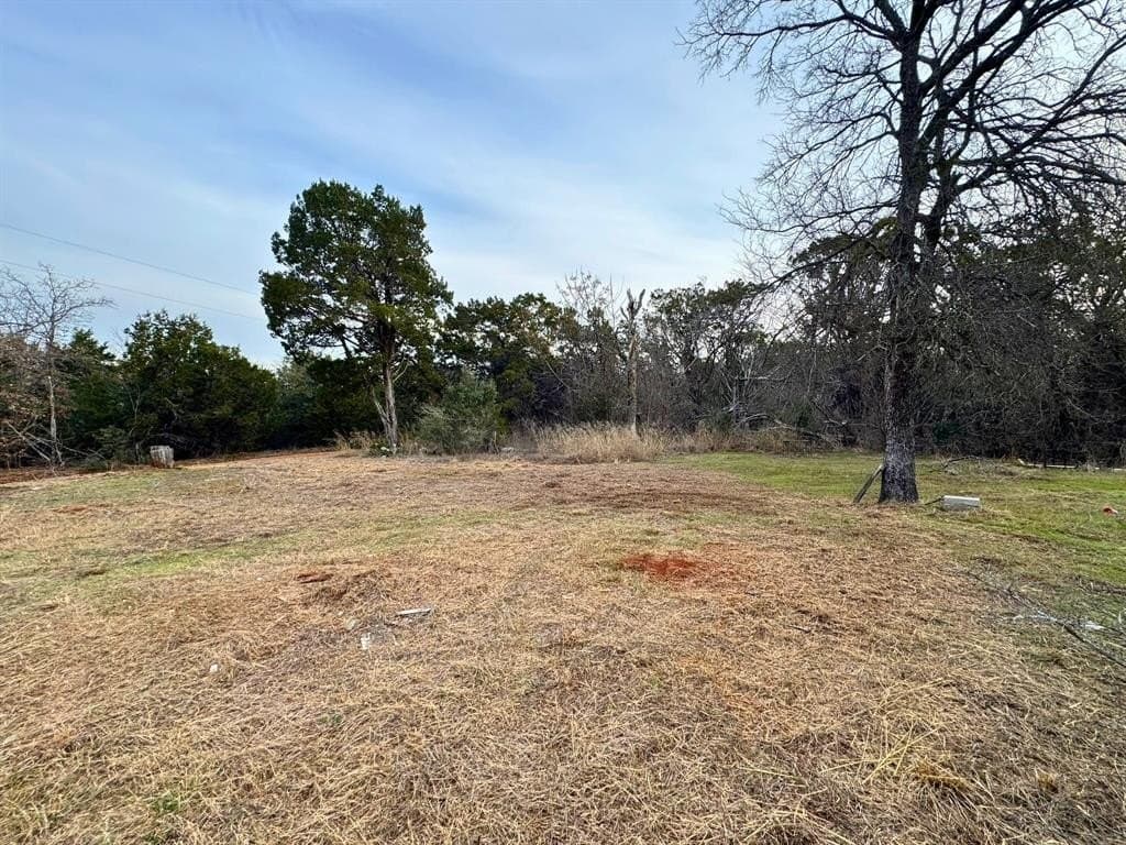 1 acres in McLennan County - photo 2