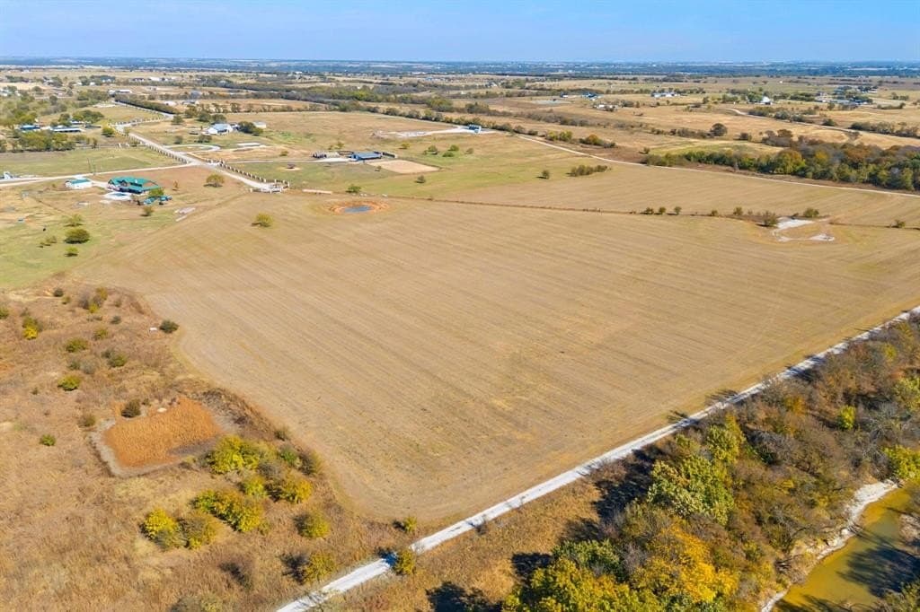 32 acres in Denton County - photo 2