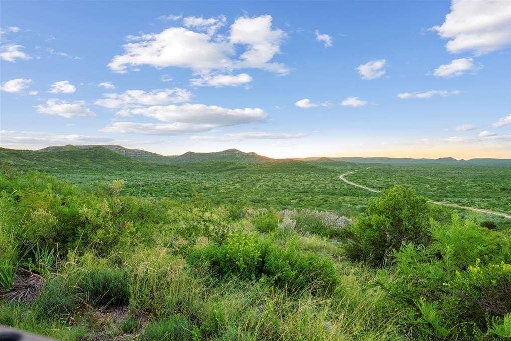 7,532 acres in Uvalde County - photo 2