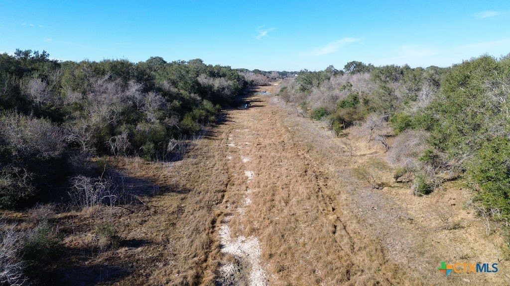 165.24 acres in Goliad County - photo 5