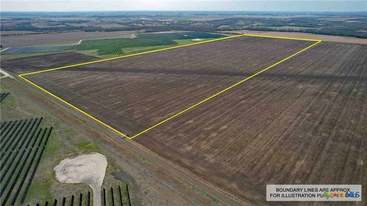 72.8 acres in Falls County - photo 4