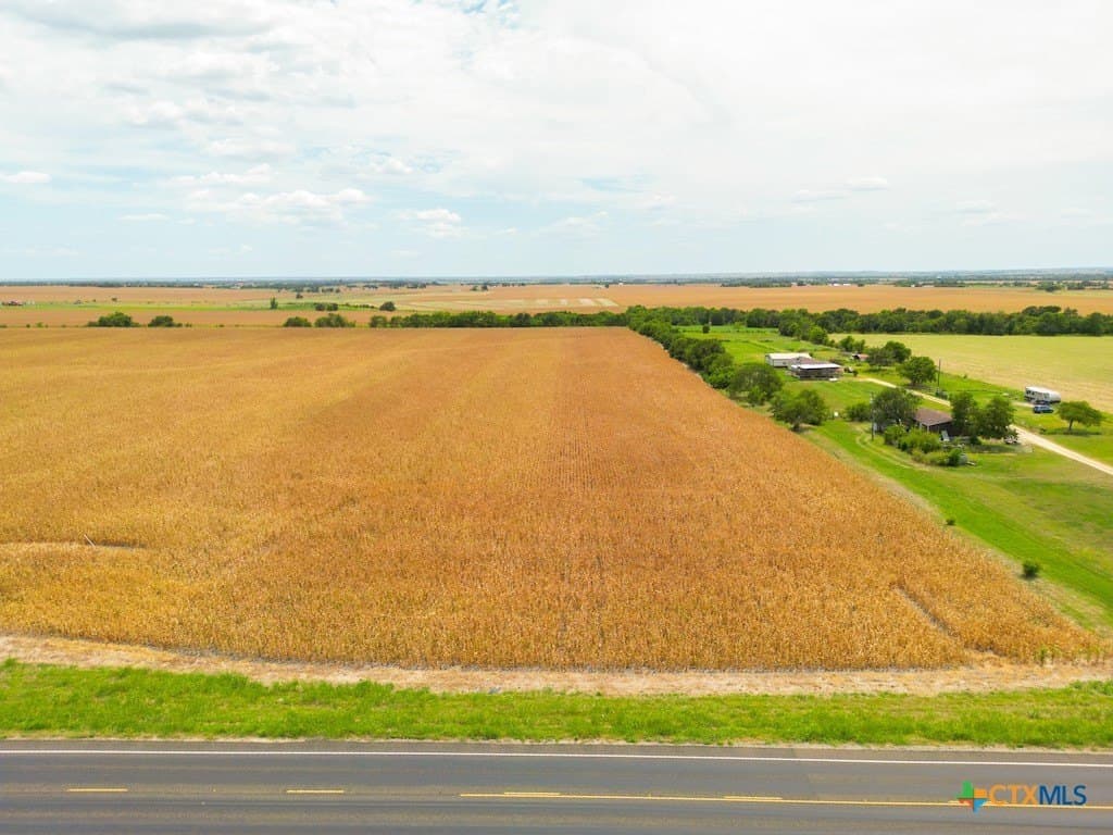 10.73 acres in Bell County - photo 4