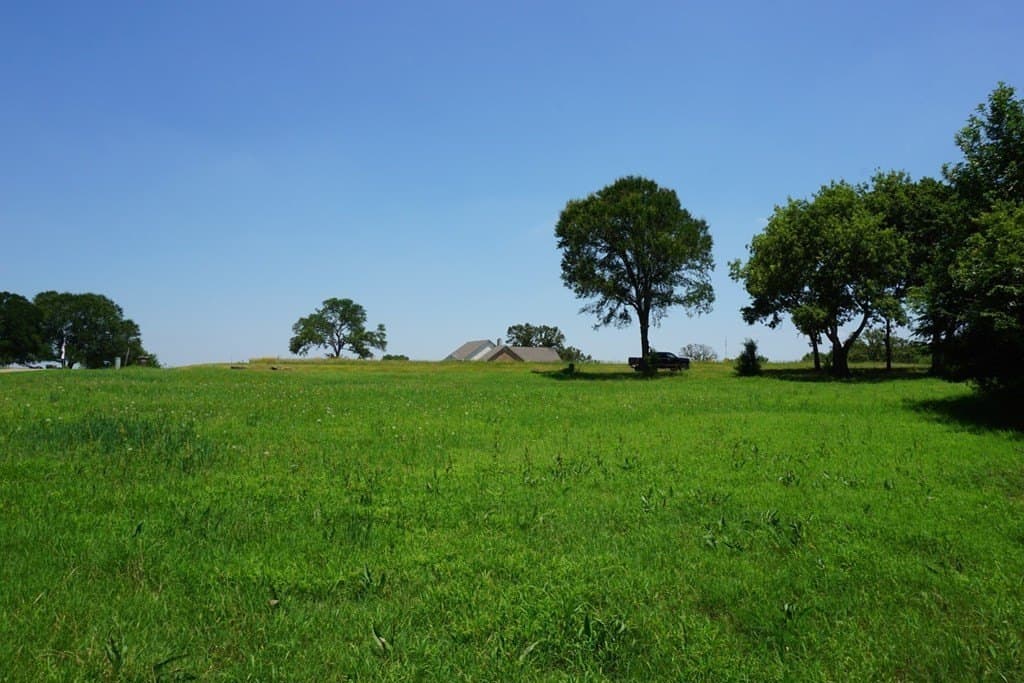 2.5 acres in HENDERSON County - photo 17