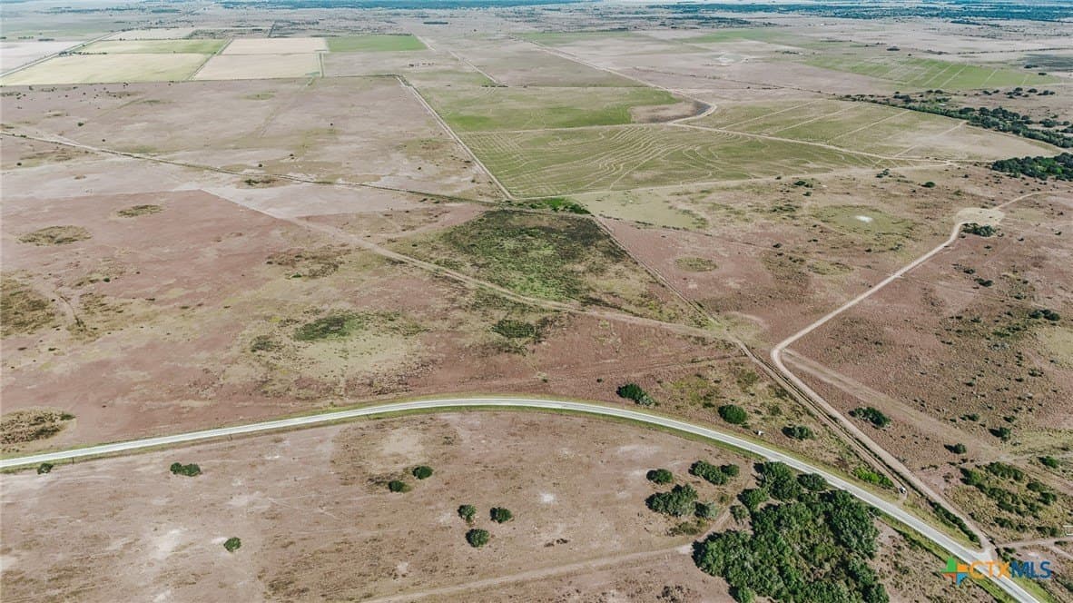 65.29 acres in Victoria County - photo 2