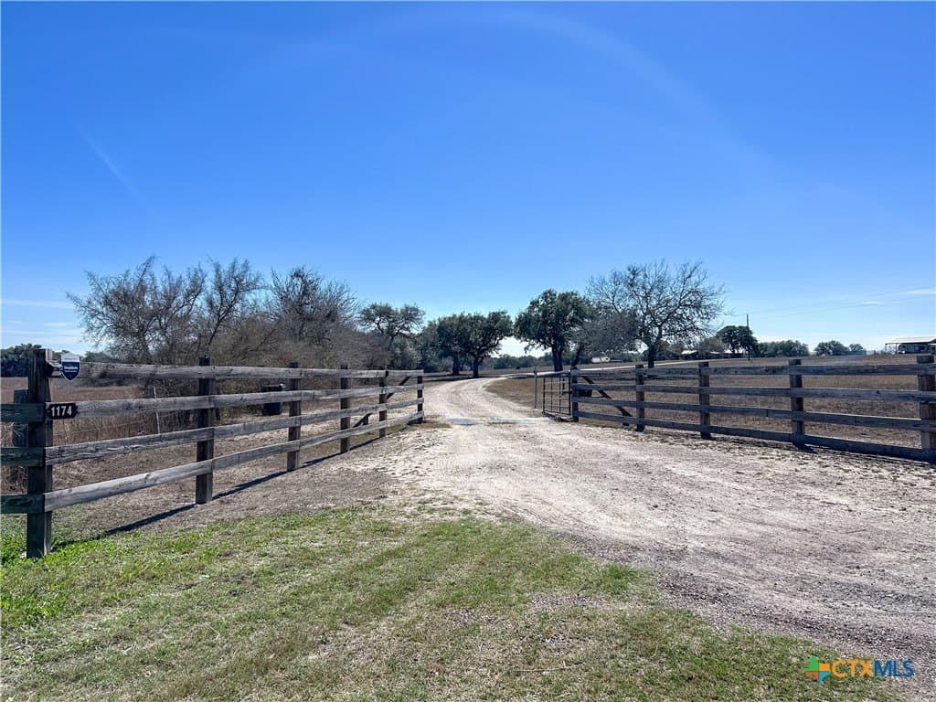 37.04 acres in Bee County - photo 24