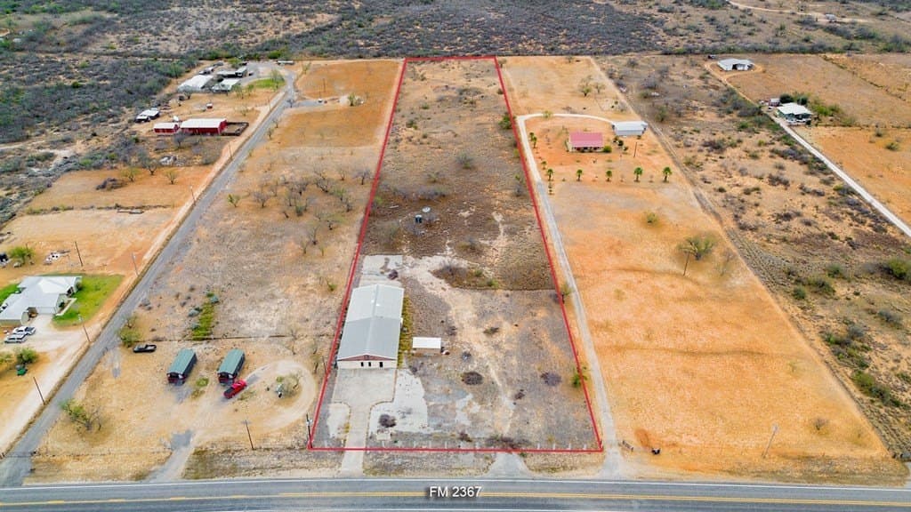 261,360 acres in Dimmit County - photo 44