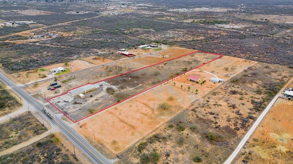 261,360 acres in Dimmit County - photo 45