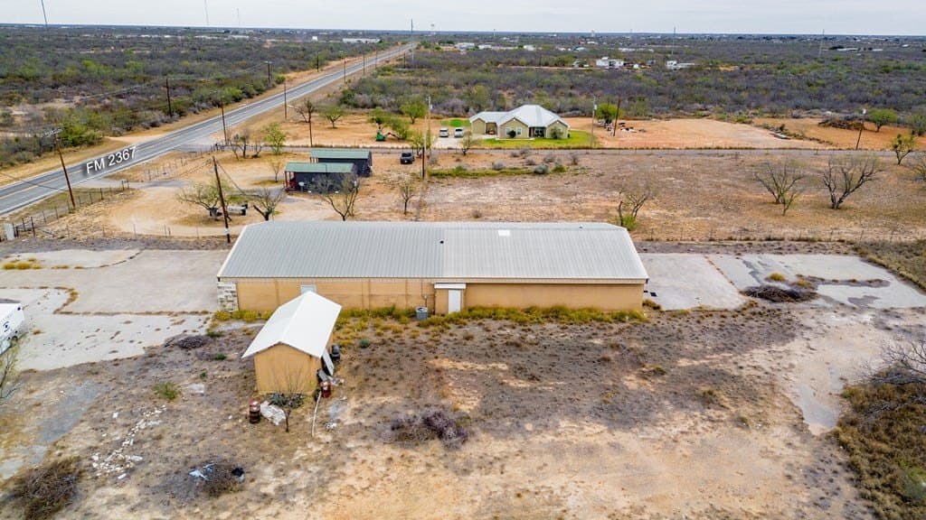 261,360 acres in Dimmit County - photo 41