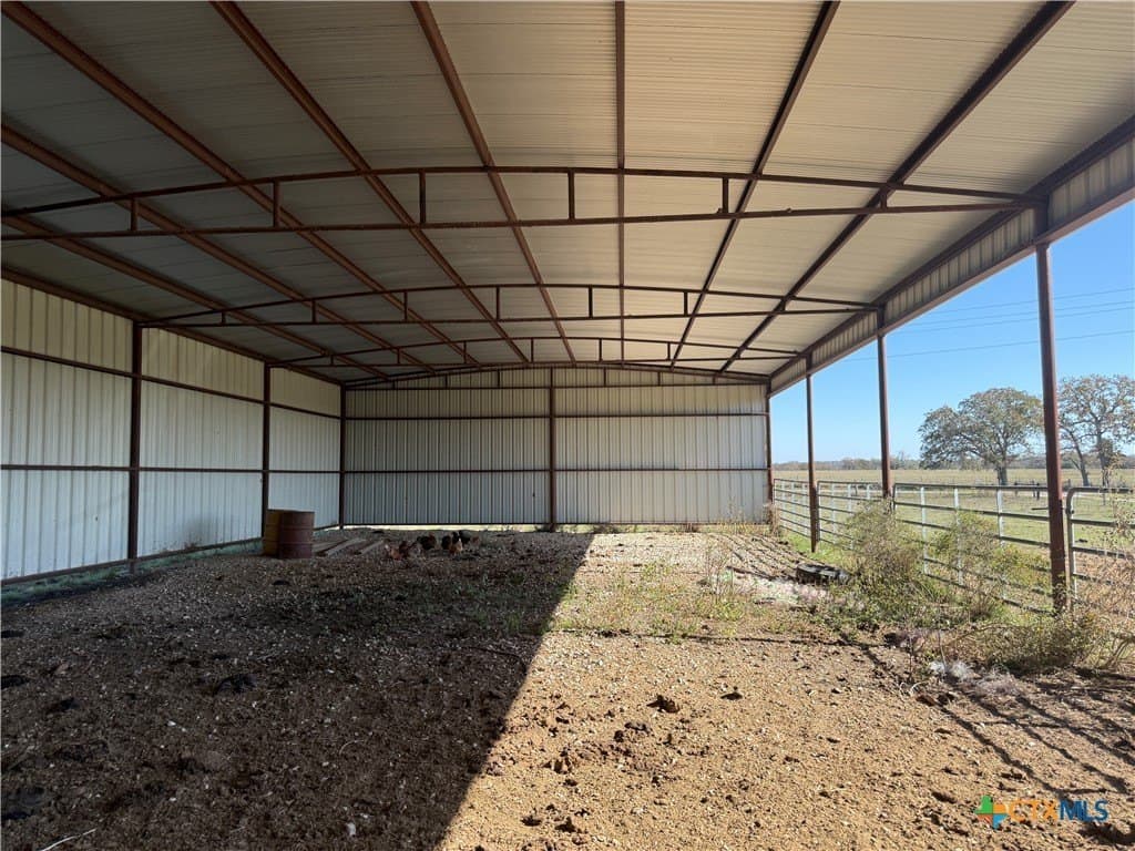 10.01 acres in Gonzales County - photo 3
