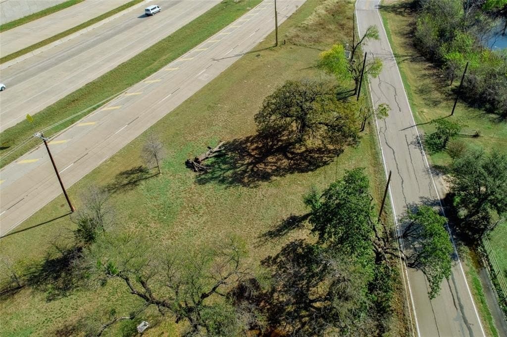 1.8 acres in Tarrant County - photo 5