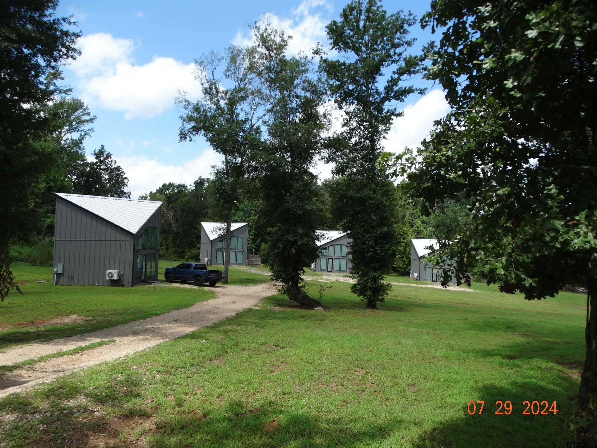 12.37 acres in Smith County - photo 2