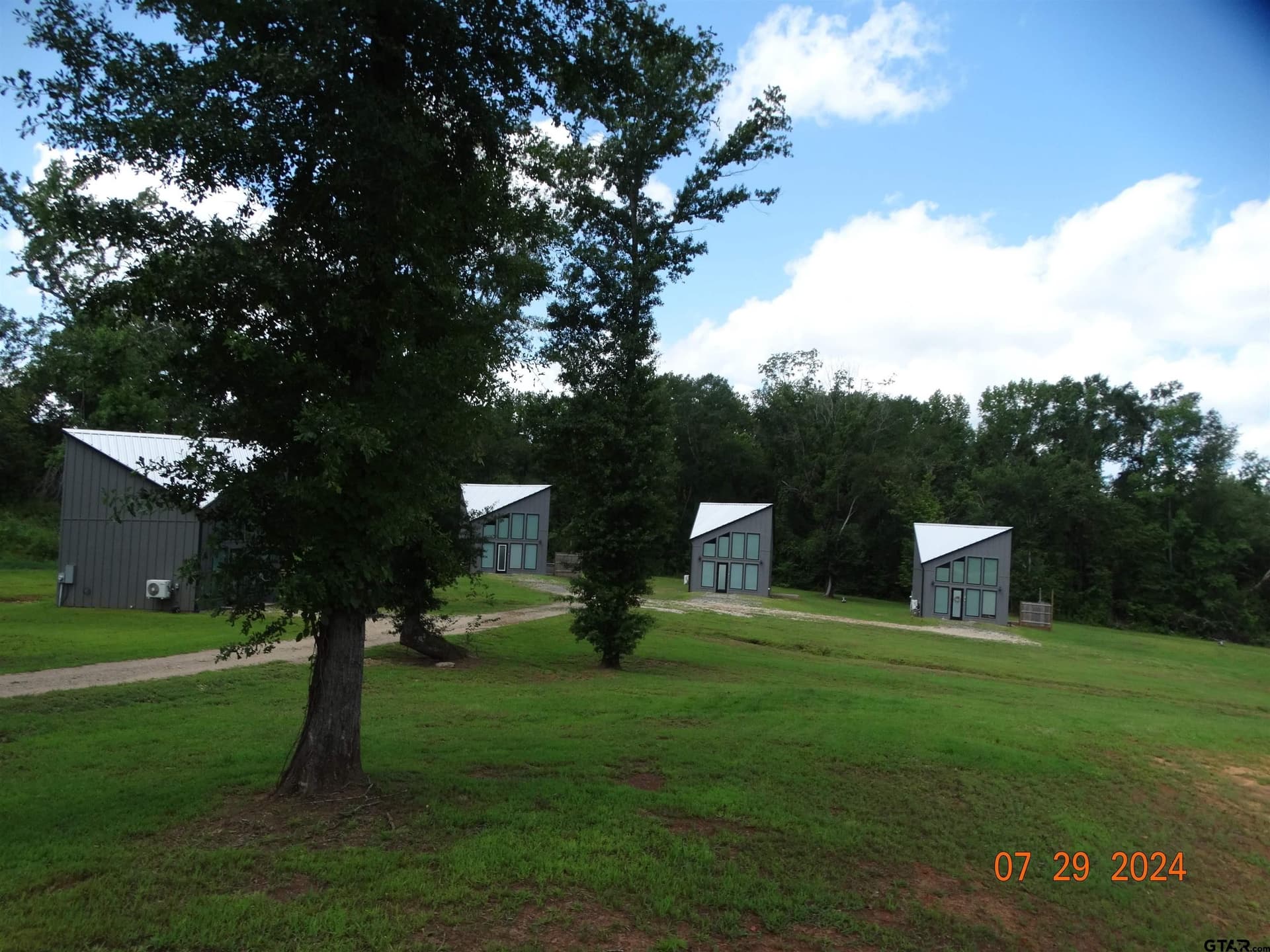 12.37 acres in Smith County - photo 3