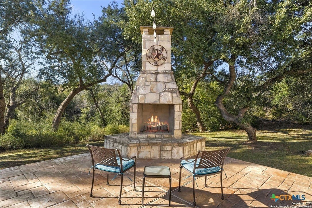 15 acres in Comal County - photo 32
