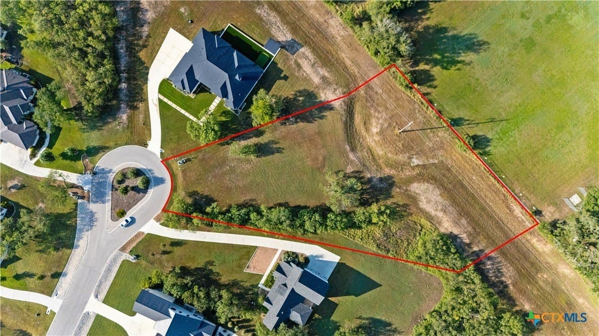 1.46 acres in Comal County - photo 2