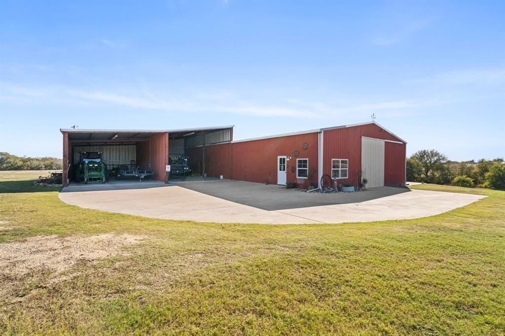 46 acres in Ellis County - photo 7