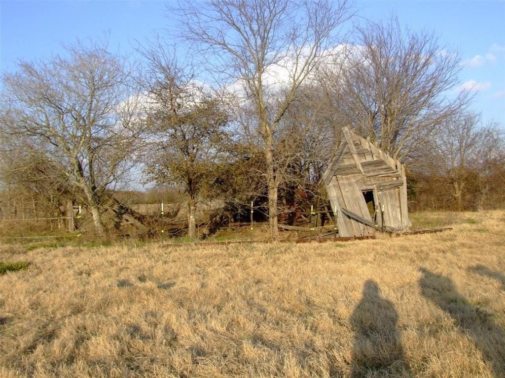 10.55 acres in Kaufman County - photo 12