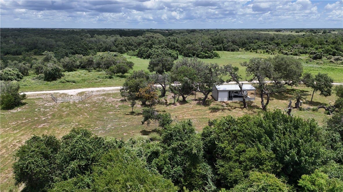20.13 acres in Refugio County - photo 4