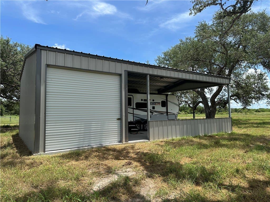 20.13 acres in Refugio County - photo 7