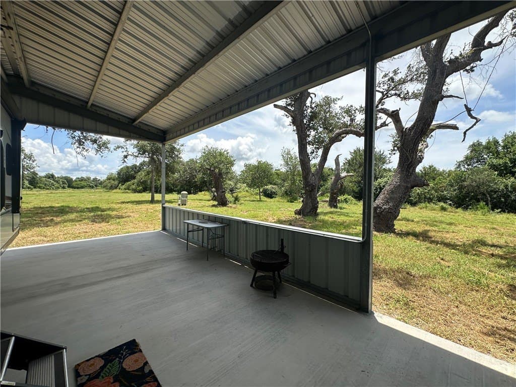 20.13 acres in Refugio County - photo 9